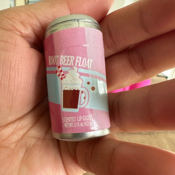 Jeffree Star Velvet Trap Lipstick & Other Goodies - Picture 9 of 12